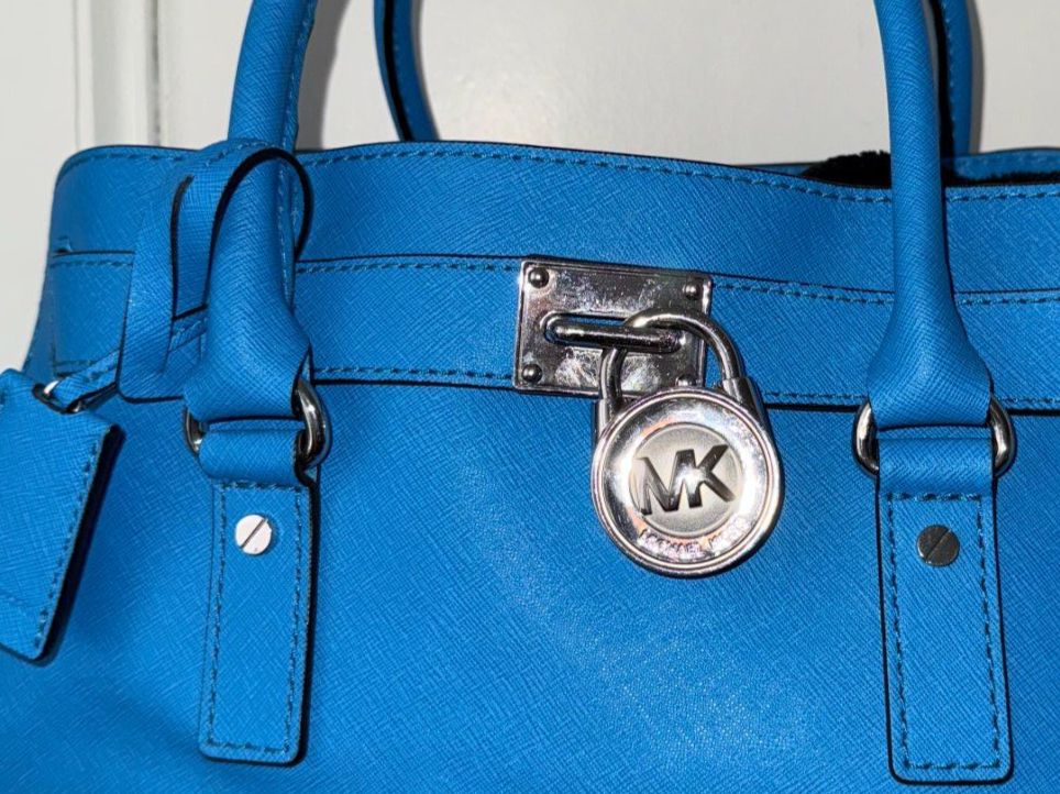 Michael Kors Borse da donna: Sac à main bleu Michael Kors – Nuovo e nell'imballaggio originale da Le Locle venduto da tchanatakoua 5