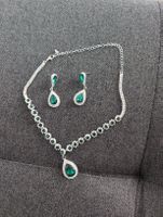 Schmuckset Halskette und Ohrringe grün Silberfarben neu