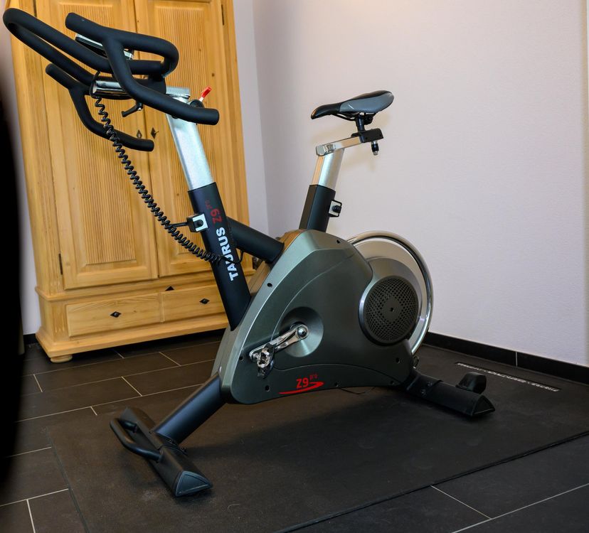 Indoor Velo Taurus Indoor Bike Racing Z9 Pro (Gebraucht) in