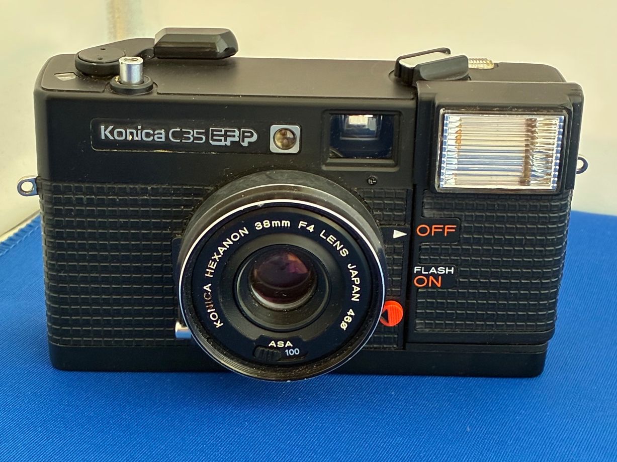 Konica Kamera: Konica C35 EF P, mit Tasche – Gebraucht aus Fällanden von Marcel3500