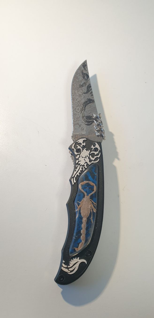 Coltelli tascabile: Couteau de poche scorpion/ Messer – Usato da St-Sulpice VD venduto da Miwix