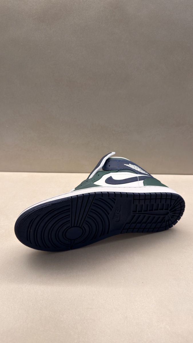 Jordan Scarpe da uomo: Air Jordan 1 Mid SE - Nuove – Nuovo e nell'imballaggio originale da Lumino venduto da Kussed 2