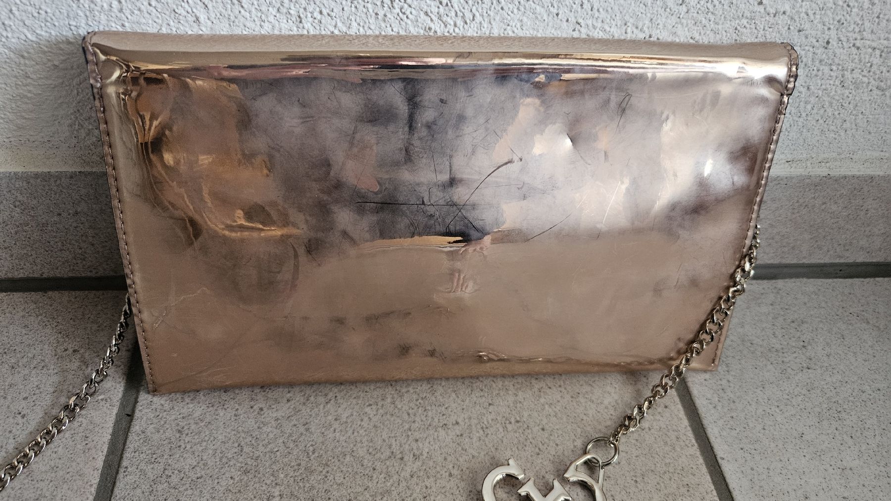 Guess Borse da donna: Guess Handtasche in rose chrom  – Usato da Lippoldswilen venduto da topmodel62 2
