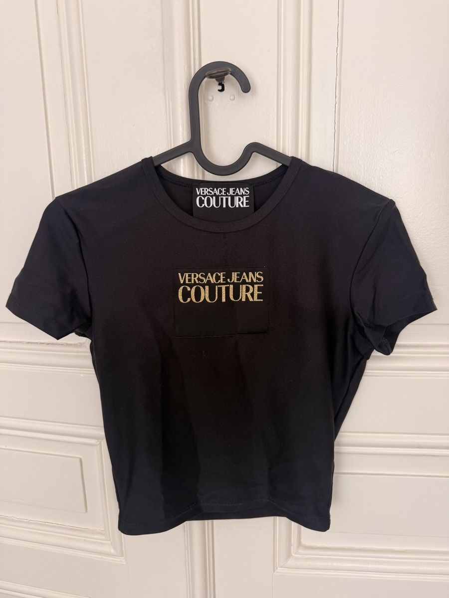 Versace T-shirt: Versace Jeans Couture T-Shirt – Usato da Genève venduto da lea_lg9v