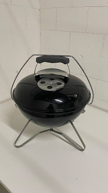Weber Griglie: Weber Holzkohle-Grill  Smokey Joe – Usato da Buttisholz venduto da eve_xs7d