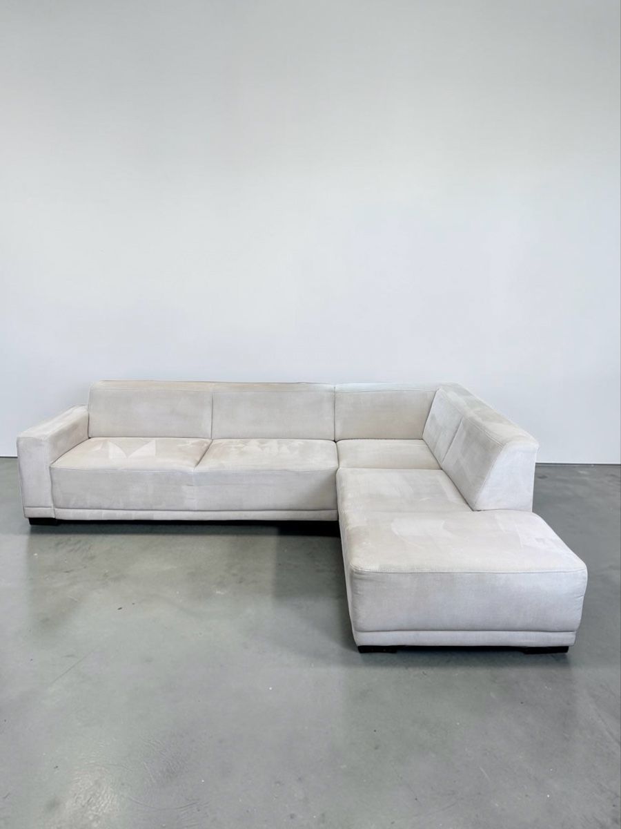 Divani: Ecksofa Creme-Silber aus Alcantara – Usato da Bachenbülach venduto da Sofalab.swiss 4