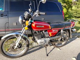 SUZUKI GP 125