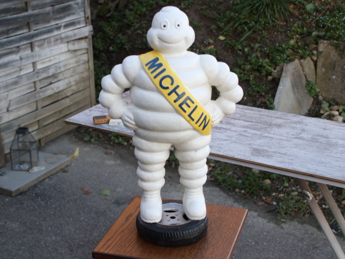 Michelin Statuette: MICHELIN MANN BIBENDUM EISEN  6 Kg. – Usato da Wauwil venduto da Pneuedy