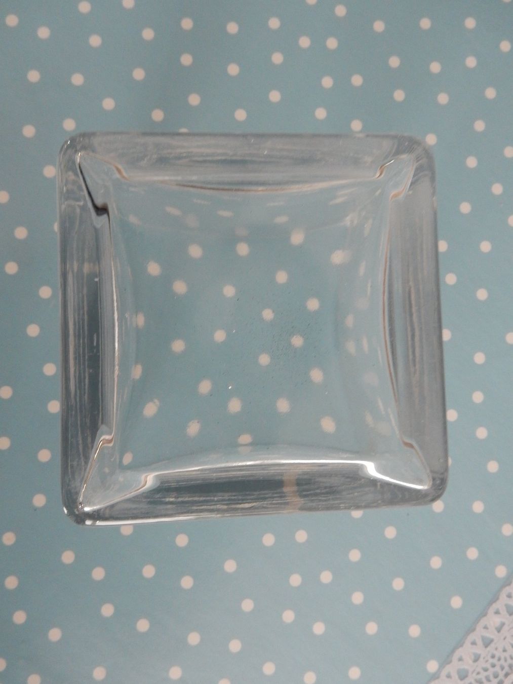Ciotole: ältere Glas-Schale oder Vase quadratisch durchsichtiges Glas – Usato da Jona venduto da simongarden 6