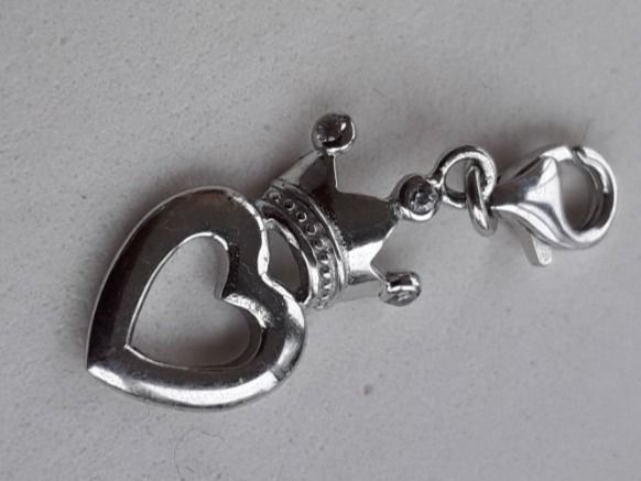 Ciondoli: Anhänger Silber Schmuck 925,HerzKrone – Nuovo e nell'imballaggio originale da Winistorf venduto da acreativ