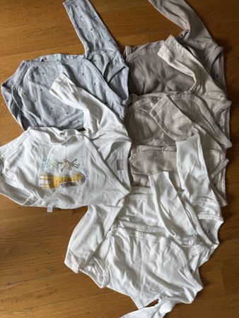 Body Wickelbody 7 Stück Grösse 62 neu