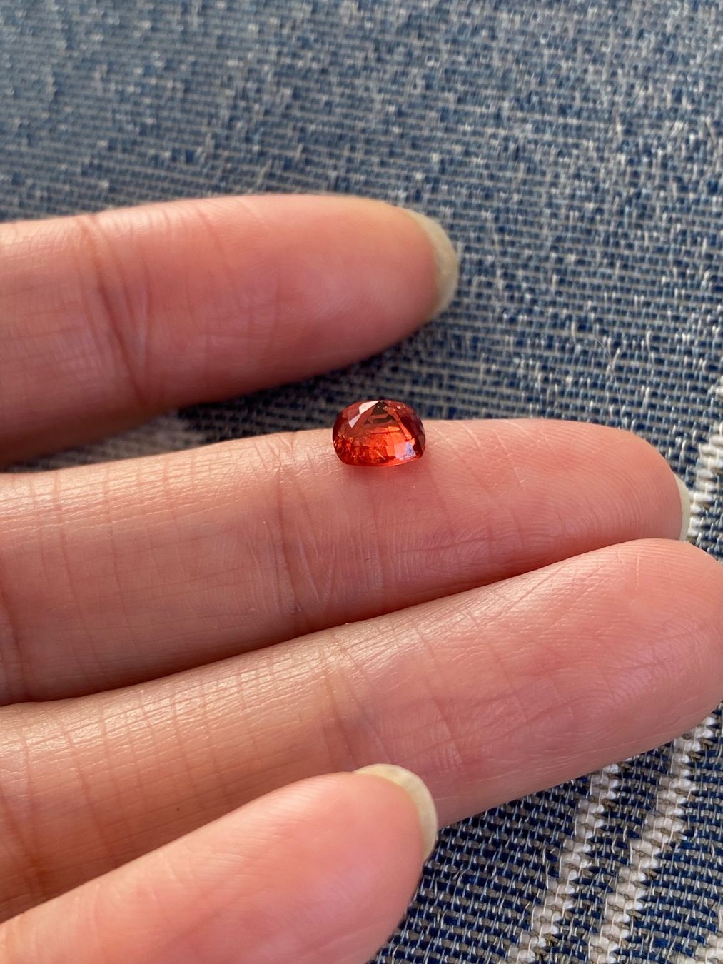 Pietre preziose: 1.2 ct Spinel vivid orange – Nuovo e nell'imballaggio originale da Sarnen venduto da catnini 4