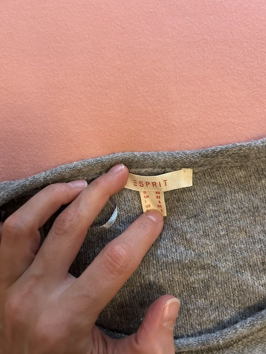 Esprit Maglioni & Felpe: Grauer Pullover Esprit XS – Usato da Zürich venduto da cla_g627 1