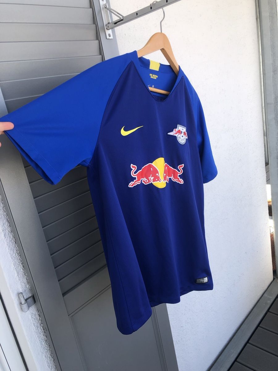 Nike Canottiere & Pantaloni: RB Leipzig Trikot – Usato da Fribourg venduto da ann_l9b7 3