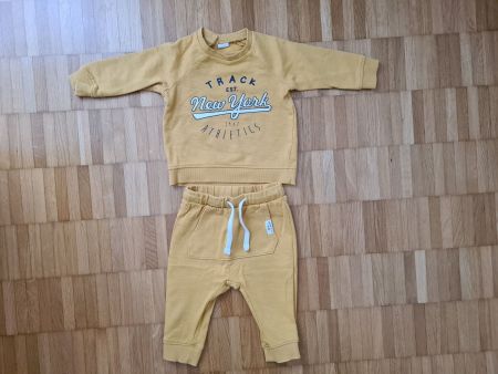 Babykleidung (Hose &Pulli) Gr. 74