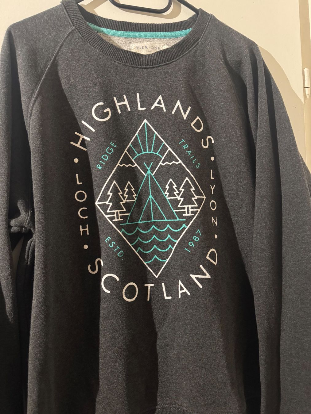 Pullover & Sweatshirts: Grauer Pier One Herren-Pulli, Scotland, Grösse XL – Gebraucht aus Künten von bel_6wn2 1