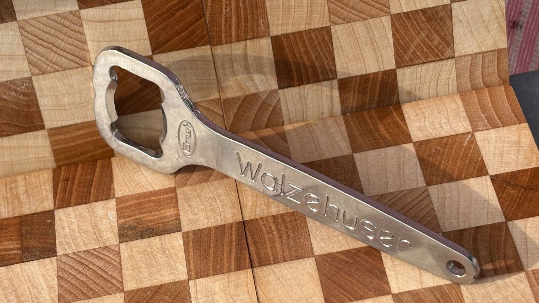 Elettrodomestici da cucina: Flaschenöffner WALZEHUSER – Usato da Wil SG venduto da rolandsflohland 2