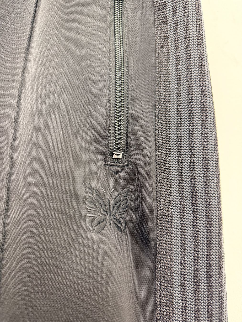 Hosen: Needles Japan Track Pants - Black - Side Stripe - S – Gebraucht aus Zürich von serraphim 2