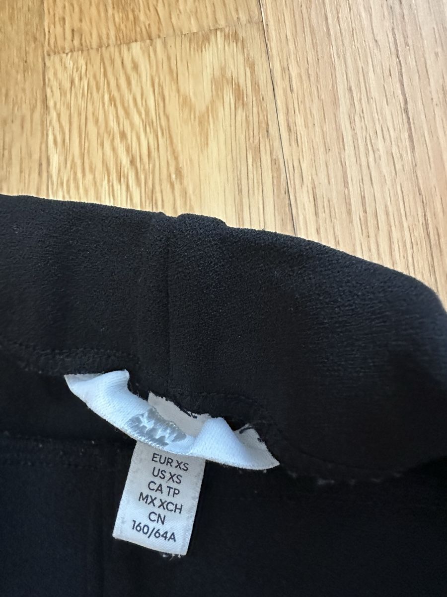H&M Hosen: Schwarze Schlaghose Gr. XS – Gebraucht aus Illnau von ais_qm7t 3