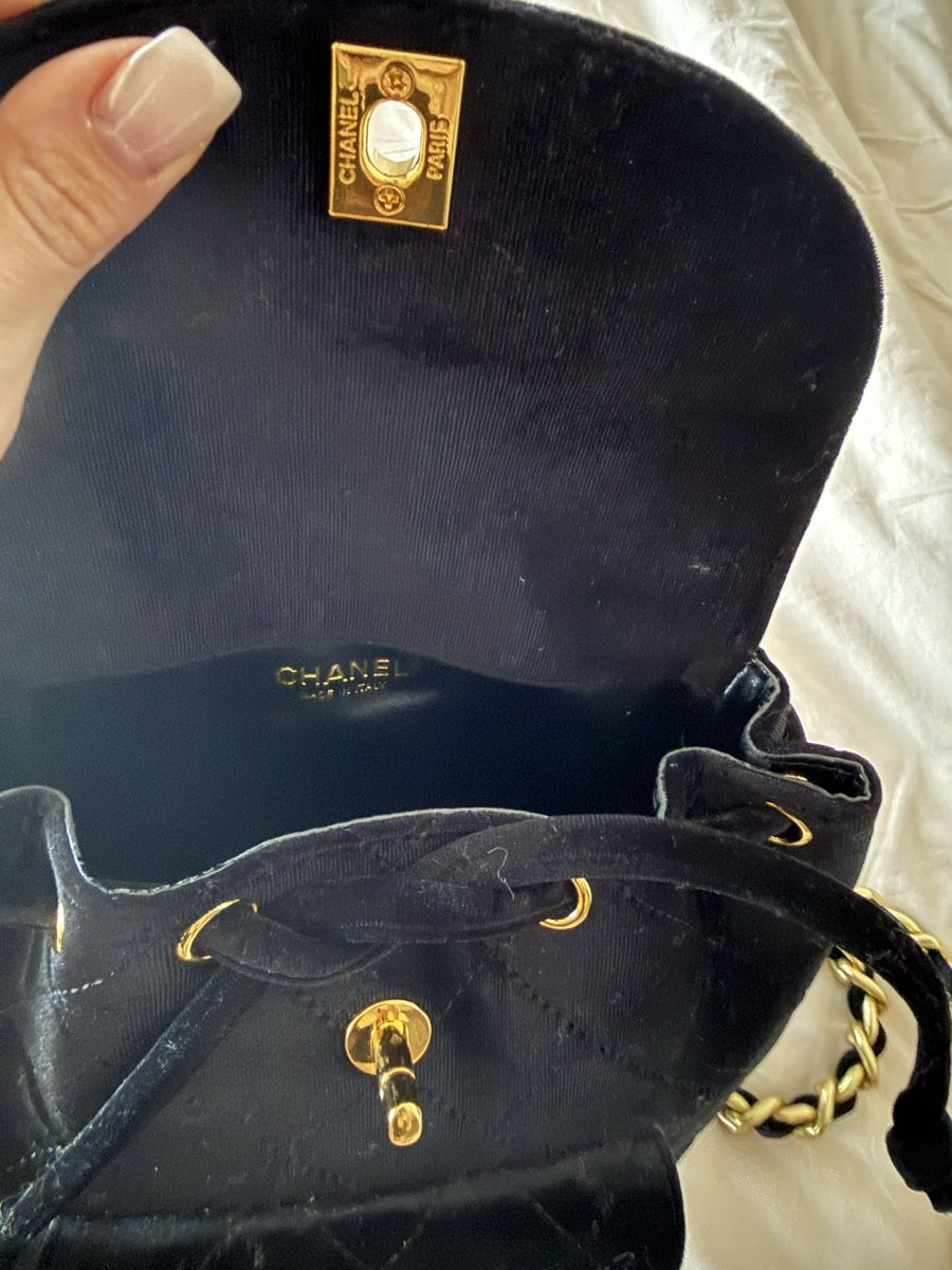Chanel Zaini: Zaino Chanel Beautè con catena oro  – Nuovo (secondo la descrizione) da Montagnola venduto da sar_g6nd 2