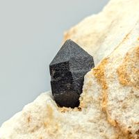 BITERMINATE SCHWARZER MORIONE-QUARZ + weißer Matrix,selten