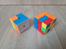 2x Cubik's Cube 2x2 + 3x3 Comme Neuf