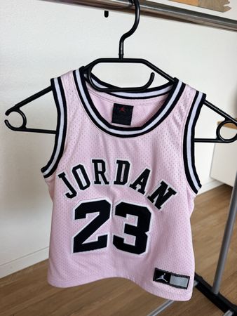 Top Jordan taille 128-140