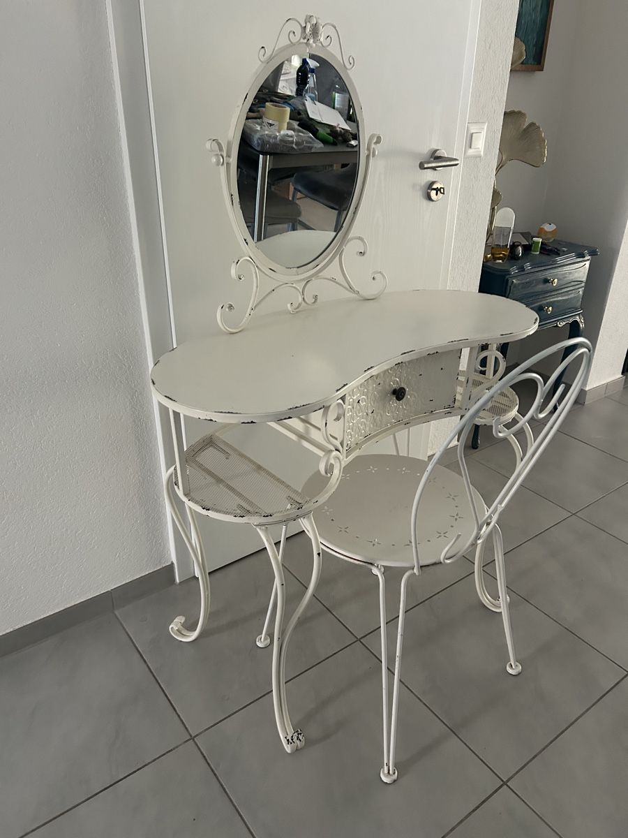 Schminktische: Schminktisch mit Stuhl Shabby – Gebraucht aus Frick von nikki09