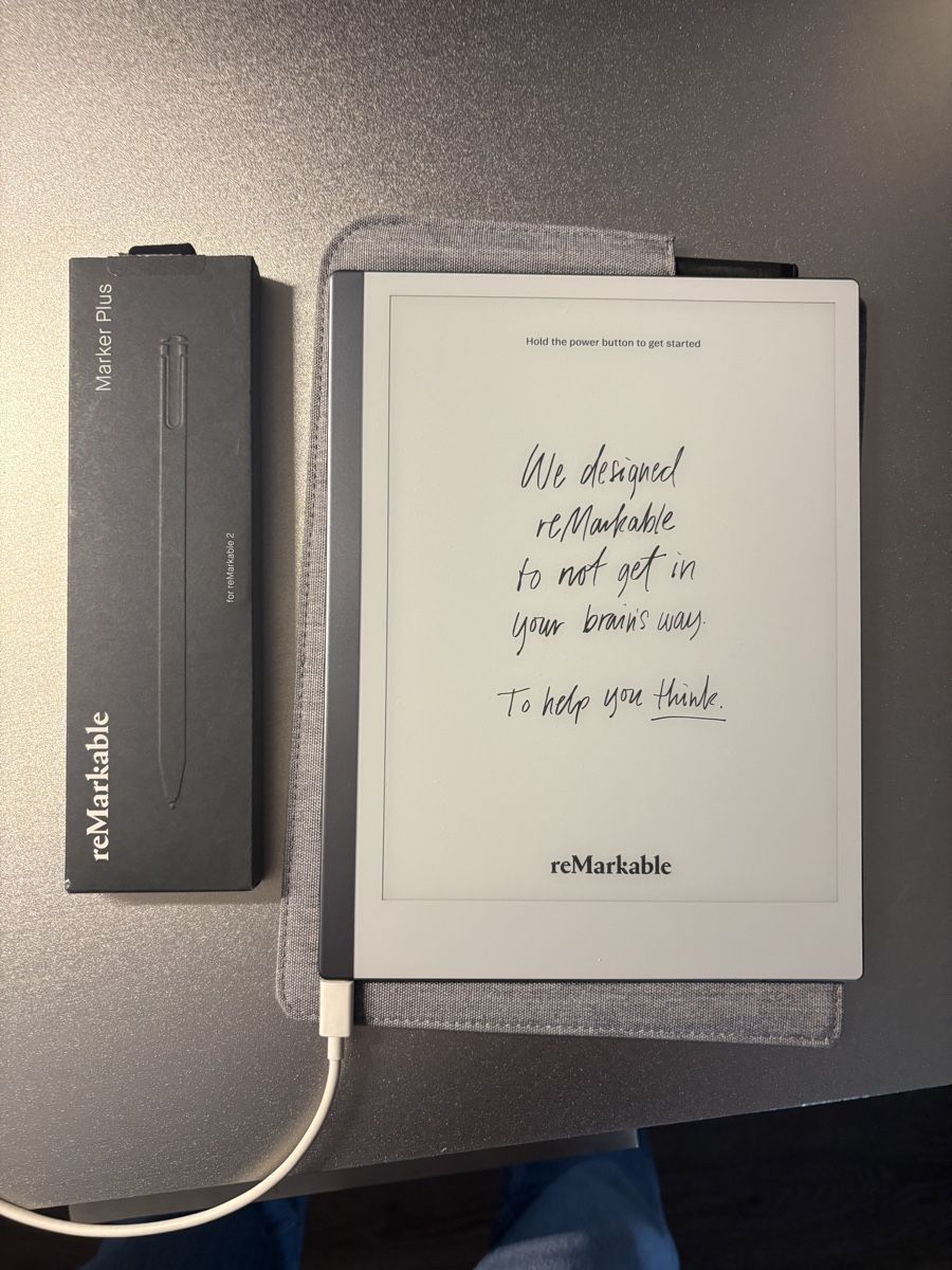 reMarkable Tablet PC: reMarkable 2 Set mit Marker Plus und Book Folio grau – Gebraucht aus Glis von VinylValley