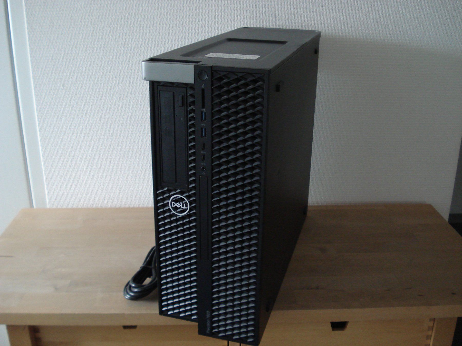 Dell PC: Dell Percision 7820 Workstation & Win 11 14Kern CPU & SSD – Usato da Sirnach venduto da Cookie03