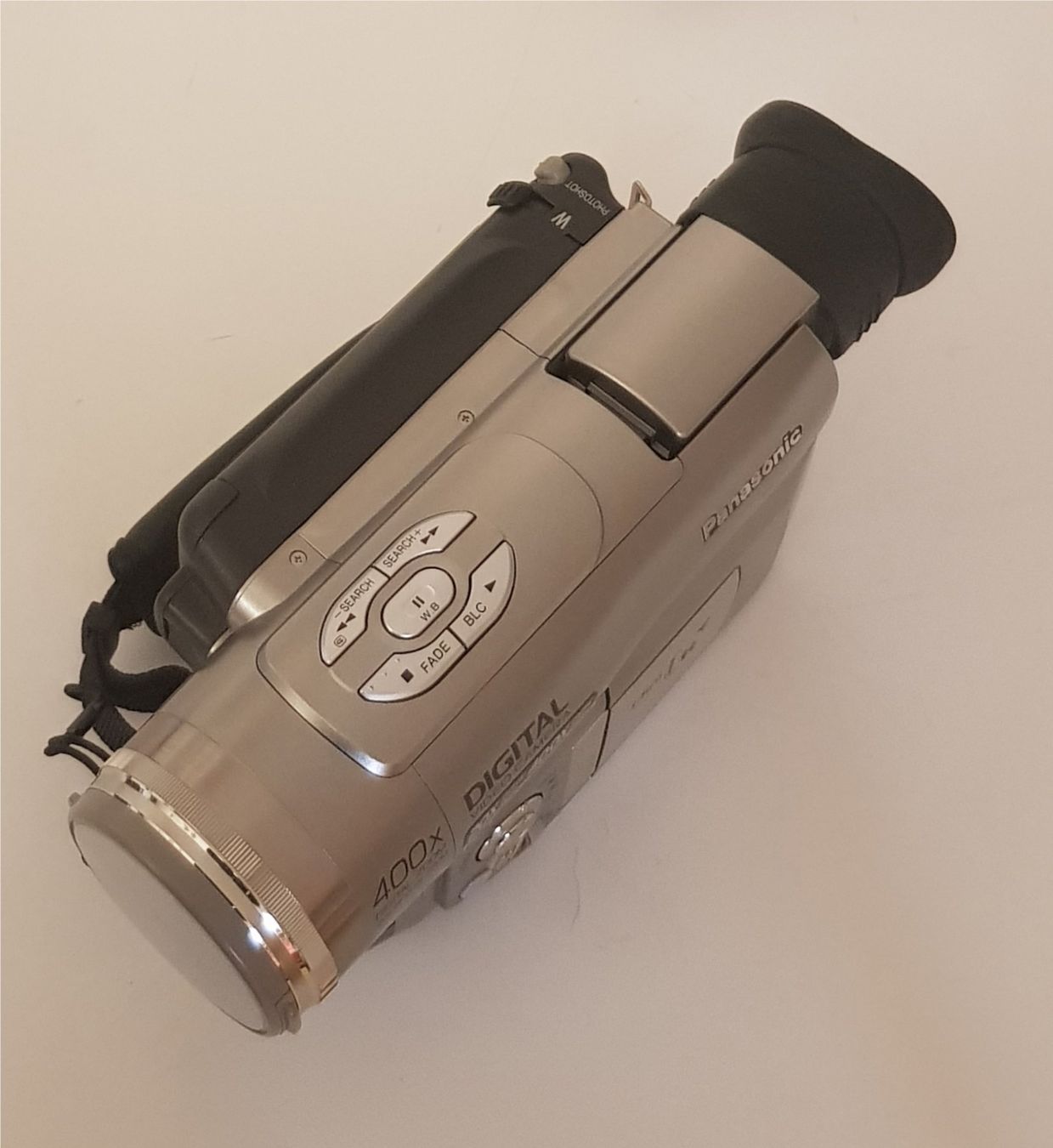 Panasonic Videocamere: Panasonic NV-DS 11EG/E Digital Videokamera – Usato da Leuggern venduto da elitocram 3