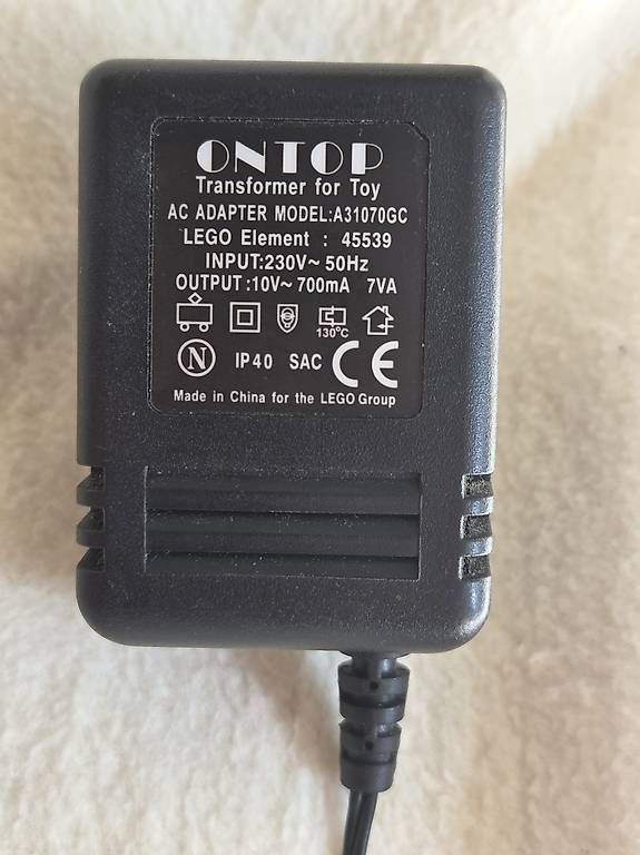 Unità & Adattatore: Adaptateur secteur AC/DC – Usato da Cudrefin venduto da SimSone1 2
