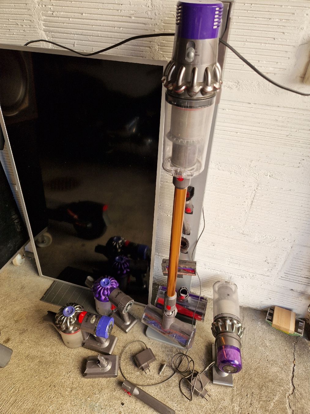 Dyson Aspirapolveri & Accessori: Dyson 8,10,11 – Difettoso da Arbon venduto da Mayak_Sound 1
