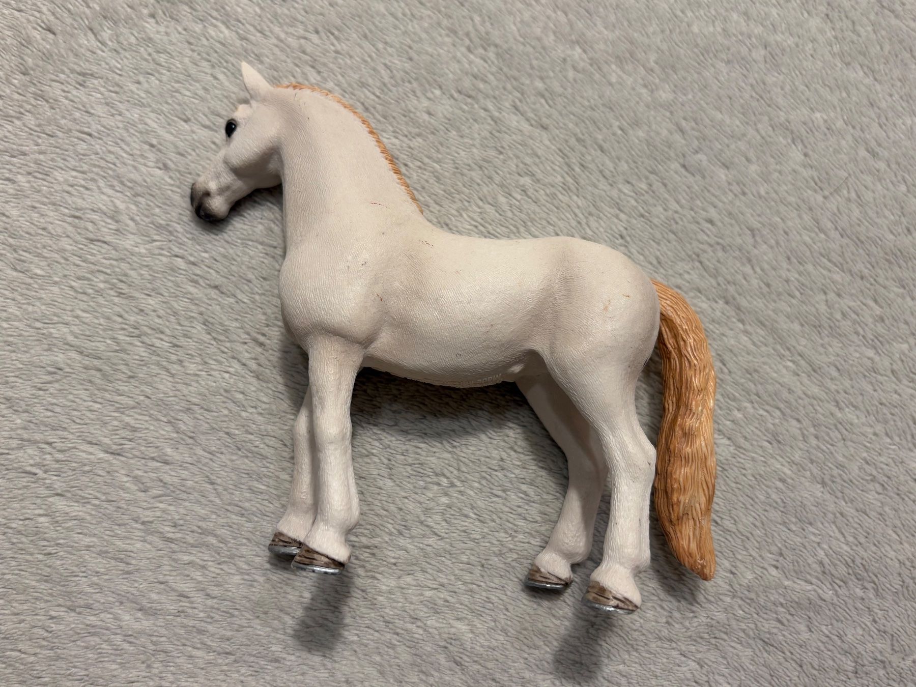 Schleich Spielzeuge: Schleich Pferdebox – Gebraucht aus Stans von Papaya6370 3