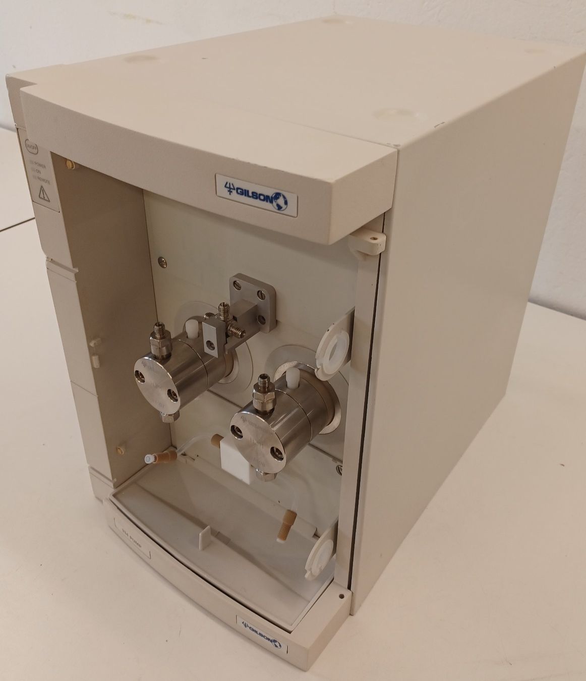 Laborzubehör: Gilson Pump 334 HPLC pump – Defekt aus Niederdorf von LeptonAG_Labor