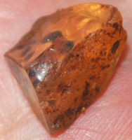 Edelstein L-5345 – Nicht Hydrophan äthiopischer Opal roh 18x