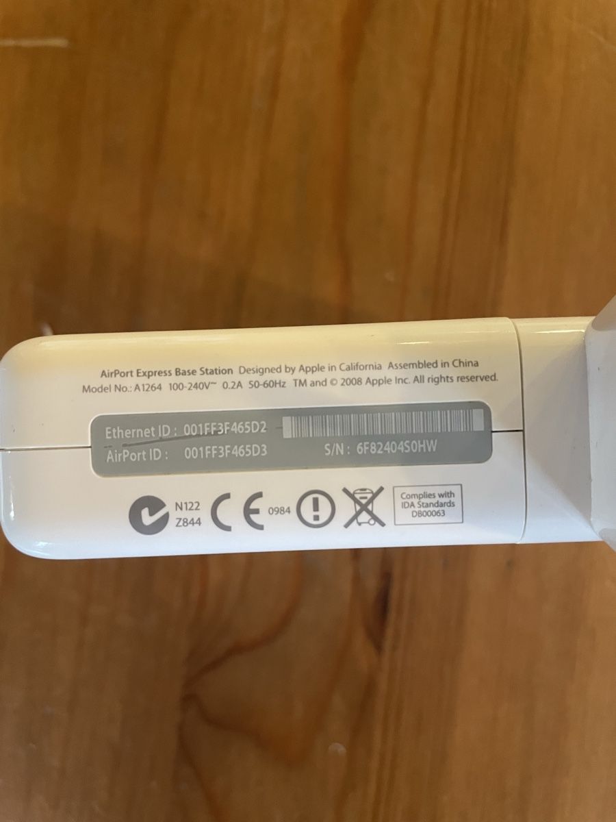 Apple Modem & Router: Apple AirPort Express  – Usato da Gryon venduto da Simul 2