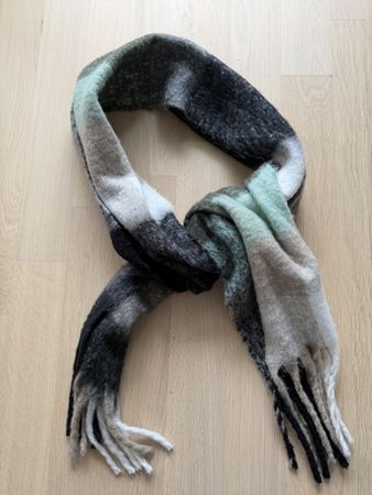 Acne Studios Wollschal Karo Made in Italy