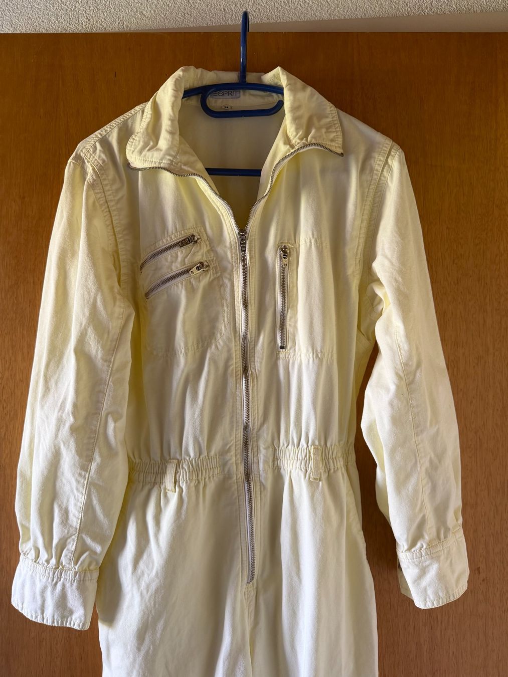 Esprit Tute: Jumpsuit Esprit hellgelb Grösse 34 – Usato da Brunnenthal venduto da Eco07 3