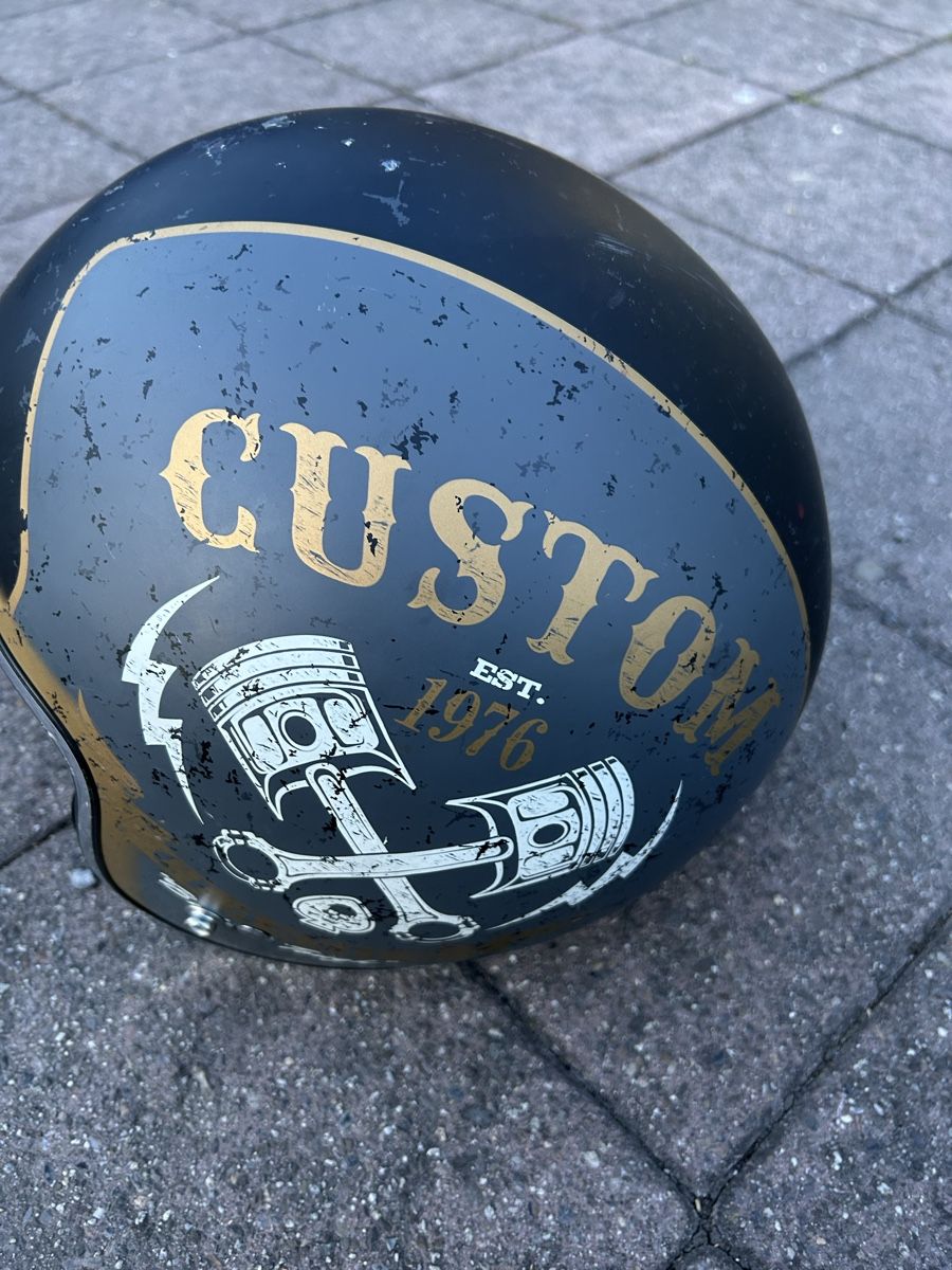 Helme & Visiere: Mofa Helm Grösse S – Gebraucht aus Urswil von Teigaffen