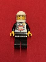 Lego Figur Polizist mit Helm Taschenlampe