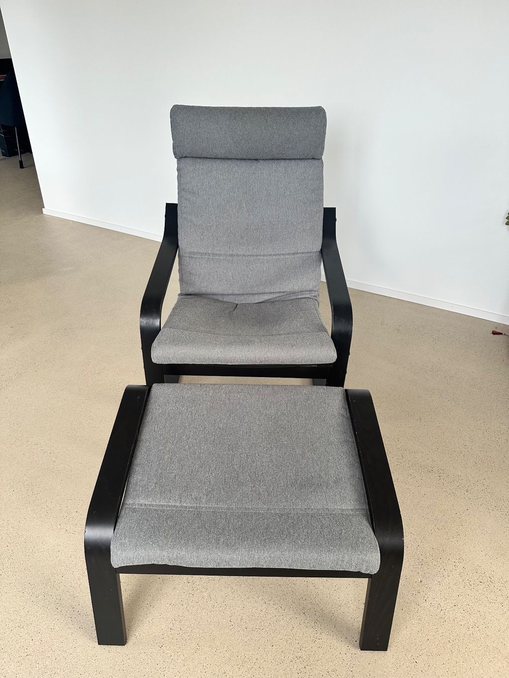 Ikea Sessel: Poäng Sessel mit Hocker – Gebraucht aus Kloten von zzozzi 1