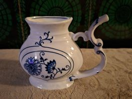 Alte zauberhafte Schnabeltasse Zwiebelmuster Rarität,Vintage