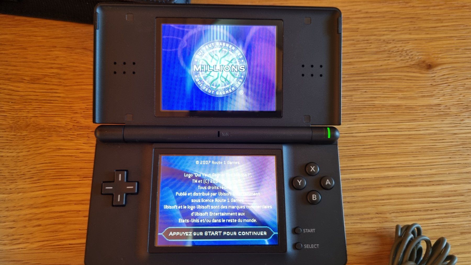 Nintendo Console: Nintendo DS Lite black / Etat comme neuf!! – Usato da Couvet venduto da Mima0077 1