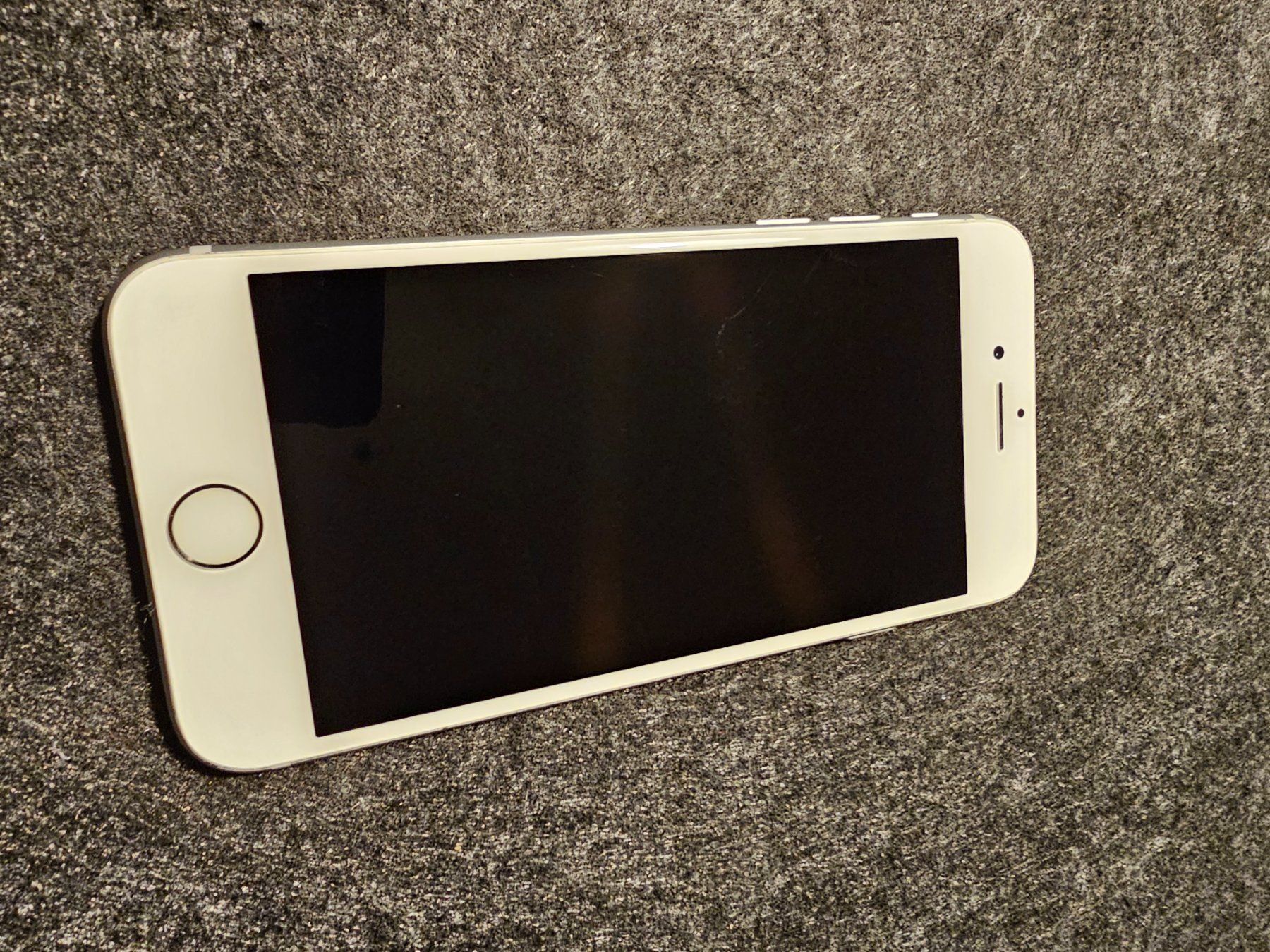 Apple Telefoni cellulari / Smartphones: iPhone 7, Silber, 32 GB - Vitage Gerät! – Difettoso da Zweidlen venduto da RepToGo 1