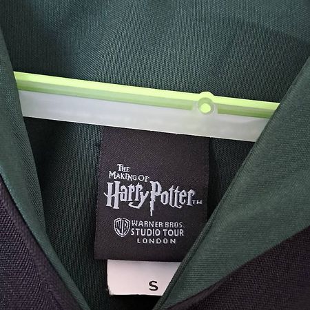 Slytherin Mantel - Warner Bros Studios
