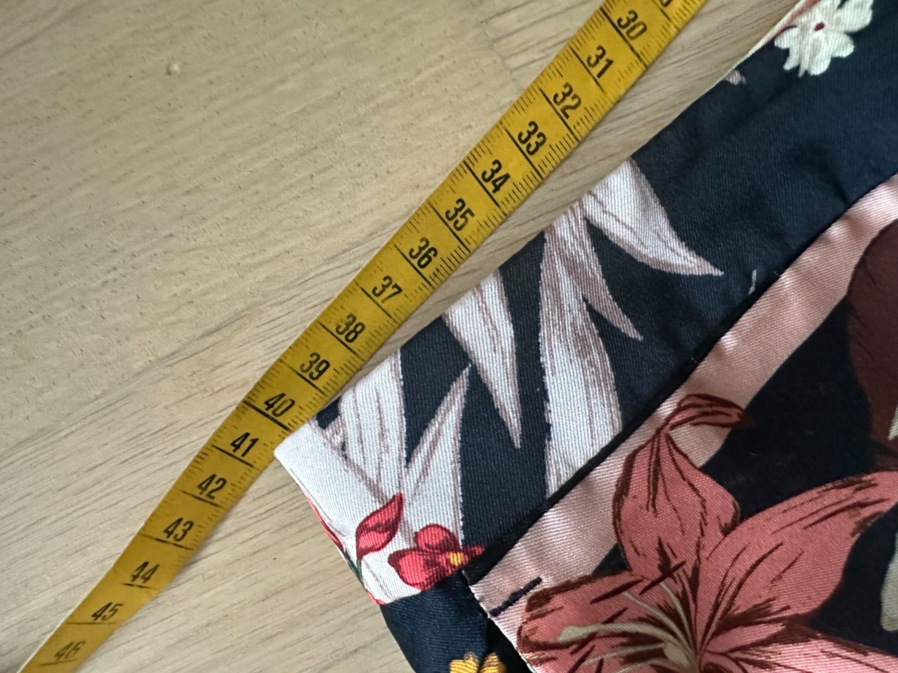 Zara Pantaloni: ZARA BASIC - Hose mit Bügelfalte - Gr. M - TOP – Usato da Dübendorf venduto da san_tt6m 6