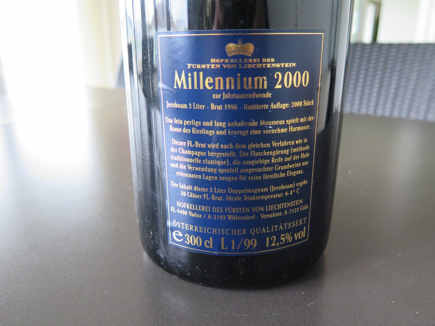 Vino: 3 Liter Brut Millennium 2000 – Nuovo (secondo la descrizione) da Meisterschwanden venduto da Curriculum 3