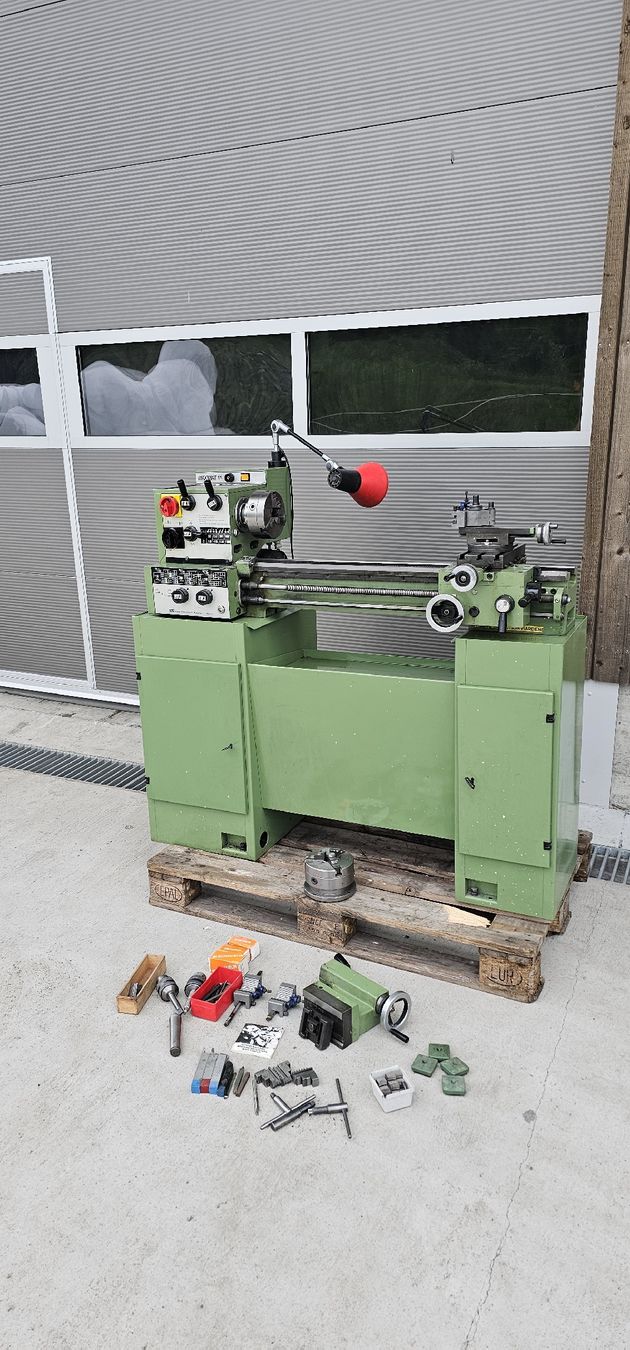Emco Tutte le macchine: Drehbank Emco Maximat 11 – Usato da Emmenbrücke venduto da inf_l8yf
