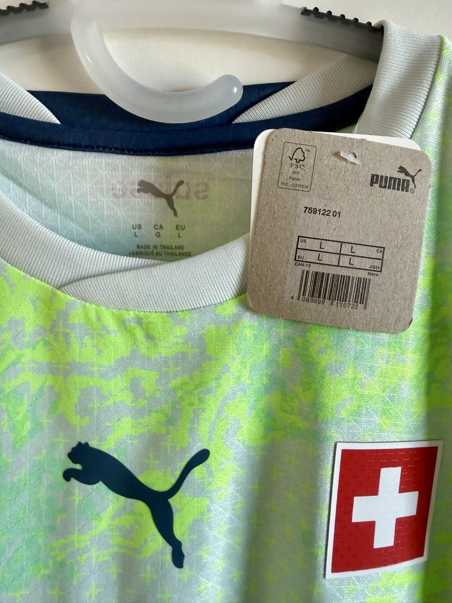 Schweizer Nati Canottiere & Pantaloni: Fussball Trikot Schweiz – Nuovo (secondo la descrizione) da Bottighofen venduto da JoKeR1981 2